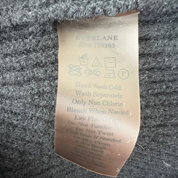 EVERLANE Wool Black Sweater Side Slit Turtleneck Short Sleeve Size X-Small XS - Picture 7 of 7